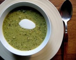 6 broccoli kerriesoep met appel