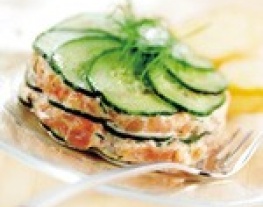 11 taartje van komkommer en gerookte zalm