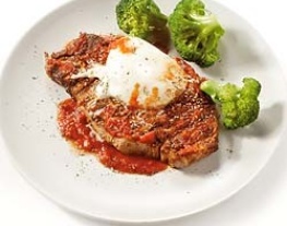 recepten_vandaag_Italiaanse_karbonade_met_tomatensaus_en_broccoli
