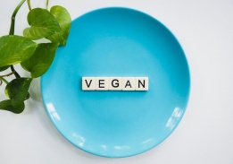 Uiteten gaan als vegan: dit zijn onze tips