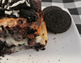 recepten_vandaag_lekkere_brownie_met_oreo_koekjes_en_monchou