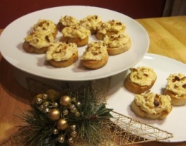 recepten_vandaag_Boterbonendip_met_geroosterde_knoflook_en_Parmezaanse_kaas