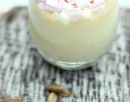 receptenvandaag witte chocolademelk met kardemom & marshmallows