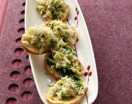 Parmezaanse-kaas-Artisjok-Crostini-recepten-vandaag