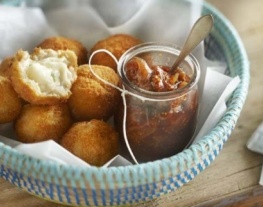 receptenvandaag Hollandse aspergeballetjes met chutney