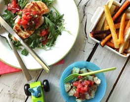 gegrilde-kip-met-tomaatsalsa-salade-recepten-vandaag