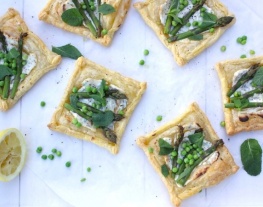lentetaartjes-met-groene-asperges-munt-en-erwten-recepten-vandaag