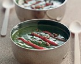 recept spinaziesoep paprika pijnboompitten