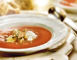 6 romige paprika soep met gamba en artisjokken