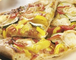 5 pizza met paprika en geitenkaas