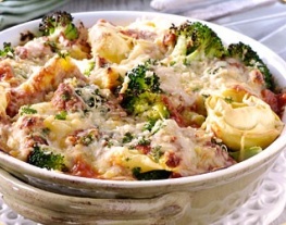 19 tortellini bolognese uit de oven met broccoli en parmezaanse kaas