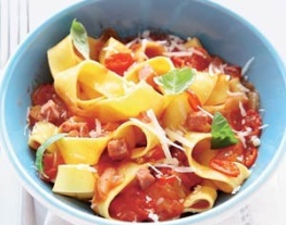 1 pappardelle in pittige saus