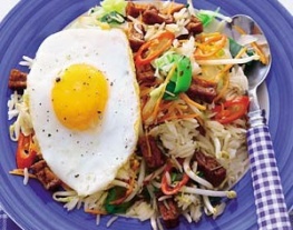 21 vegetarische nasi met spiegelei