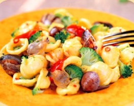 1 orecchiette met broccoli en schelpjes  