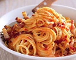 1 spaghetti in tomatenroomsaus en wodka