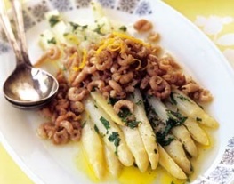 19 aspergesalade met garnalen, citroen en peterselie